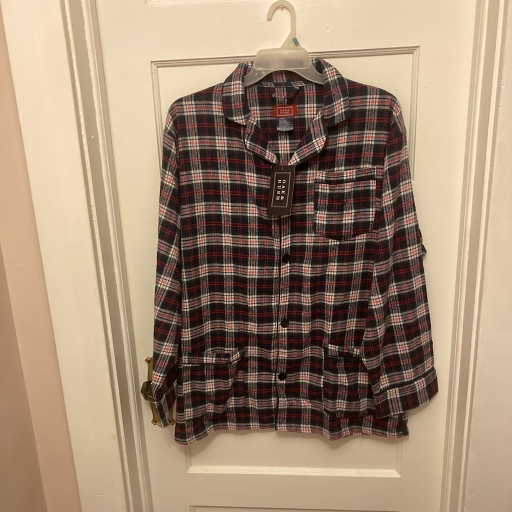 Flannel top with 3 pockets